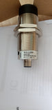 NEW  BlS M-400-072-001-07-S4  BALLUFF